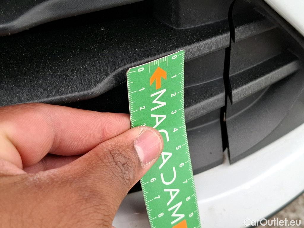  Renault  Clio RENAULT  5p Berline Business TCe 90 - 18 #37