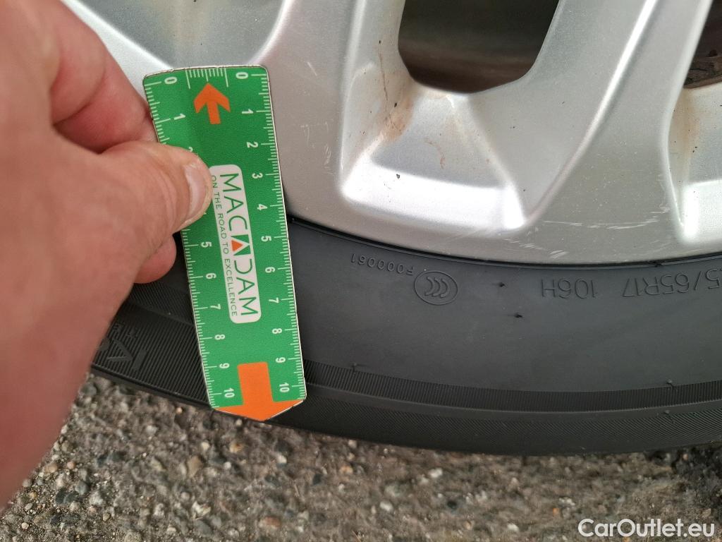  Ford  Kuga  Titanium Hybrid 2.5 190CV BVA6 E6dT #13