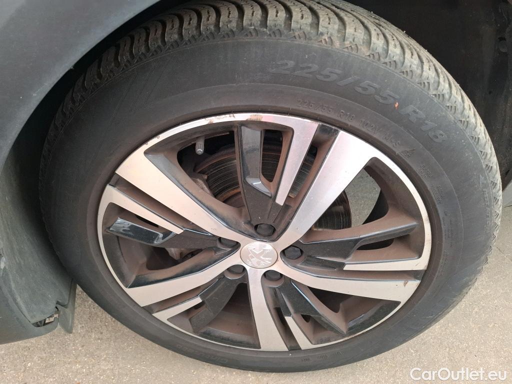  Peugeot  5008  GT 1.2 PureTech 130CV BVA8 7 Sieges E6d #16