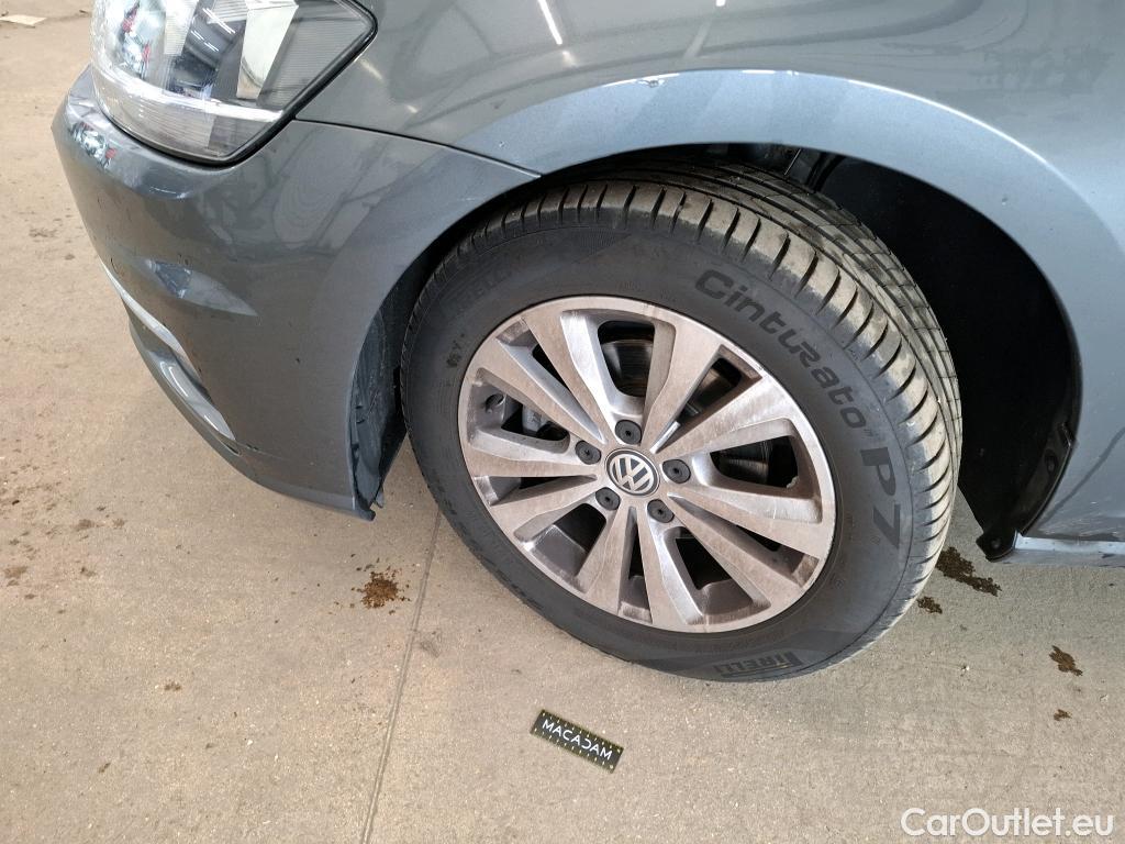  Volkswagen  Golf  VII Berline Confortline Business BMT 1.0 TSI 115CV BVM6 E6dT #17