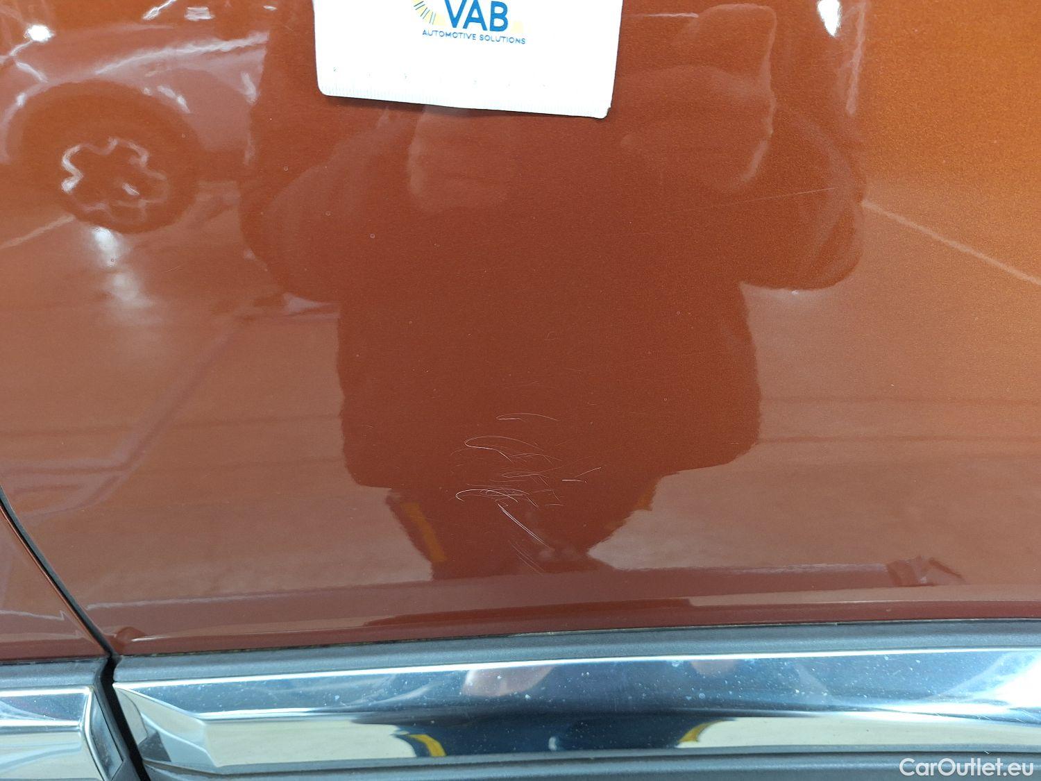  Peugeot  3008 Peugeot, 5008 FL'20, Peugeot 5008 1.5 BlueHDi 96kW S&S EAT8 Style 5d #31