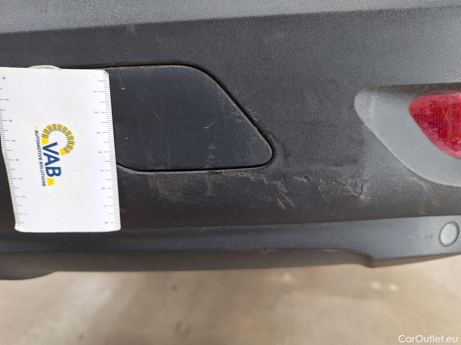  Peugeot  3008 Peugeot, 5008 FL'20, Peugeot 5008 1.5 BlueHDi 96kW S&S EAT8 Style 5d #21