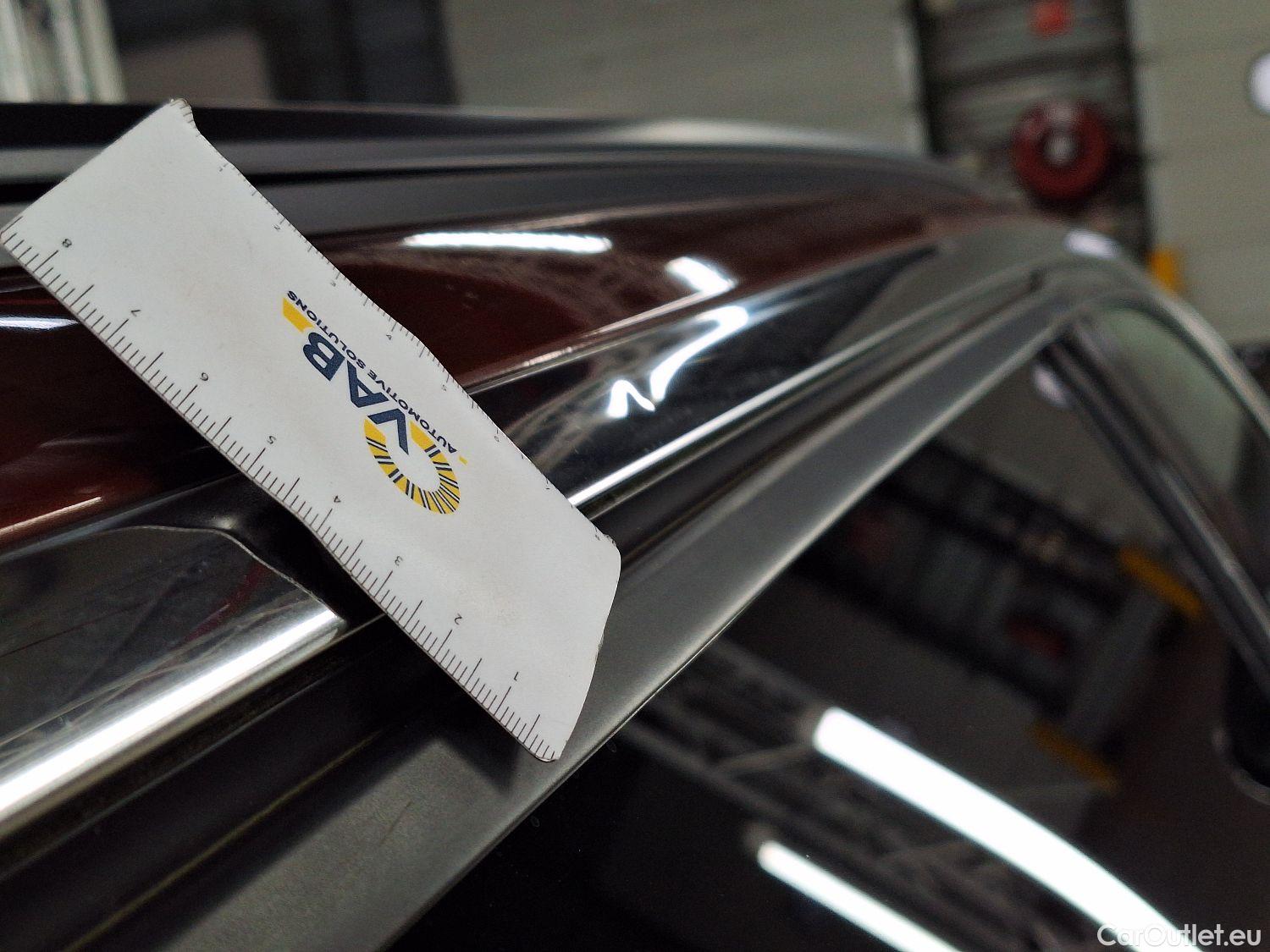  Peugeot  3008 Peugeot, 5008 FL'20, Peugeot 5008 1.5 BlueHDi 96kW S&S EAT8 Style 5d #35