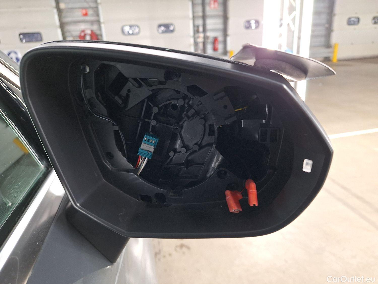  Audi  Q3 Audi,  SB '19 PHEV, Audi  Sportback 45 TFSI e S tronic 5d #33