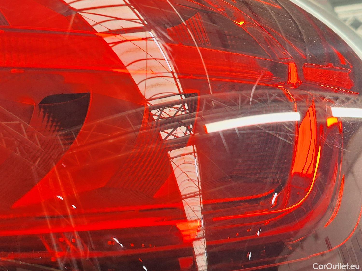  Mercedes  A-Klasse Mercedes, A-Class Berline '18, Mercedes-Benz  Limousine A 180d Business S #49