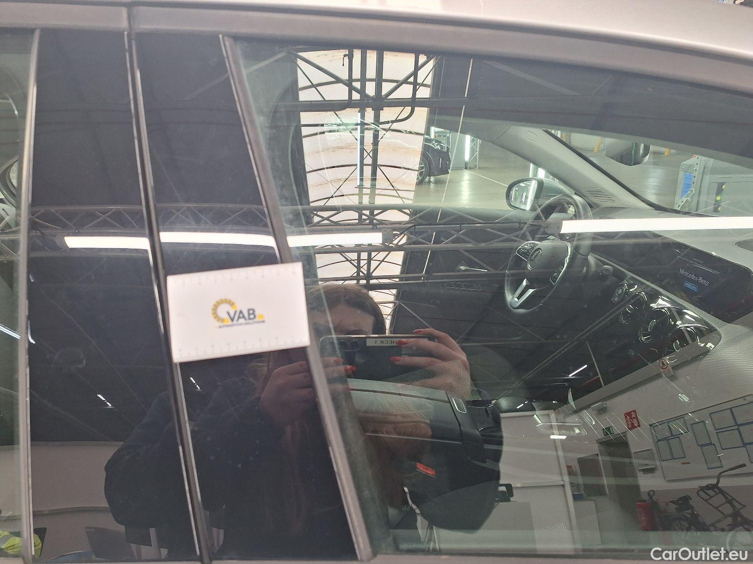  Mercedes  A-Klasse Mercedes, A-Class Berline '18, Mercedes-Benz  Limousine A 180d Business S #8