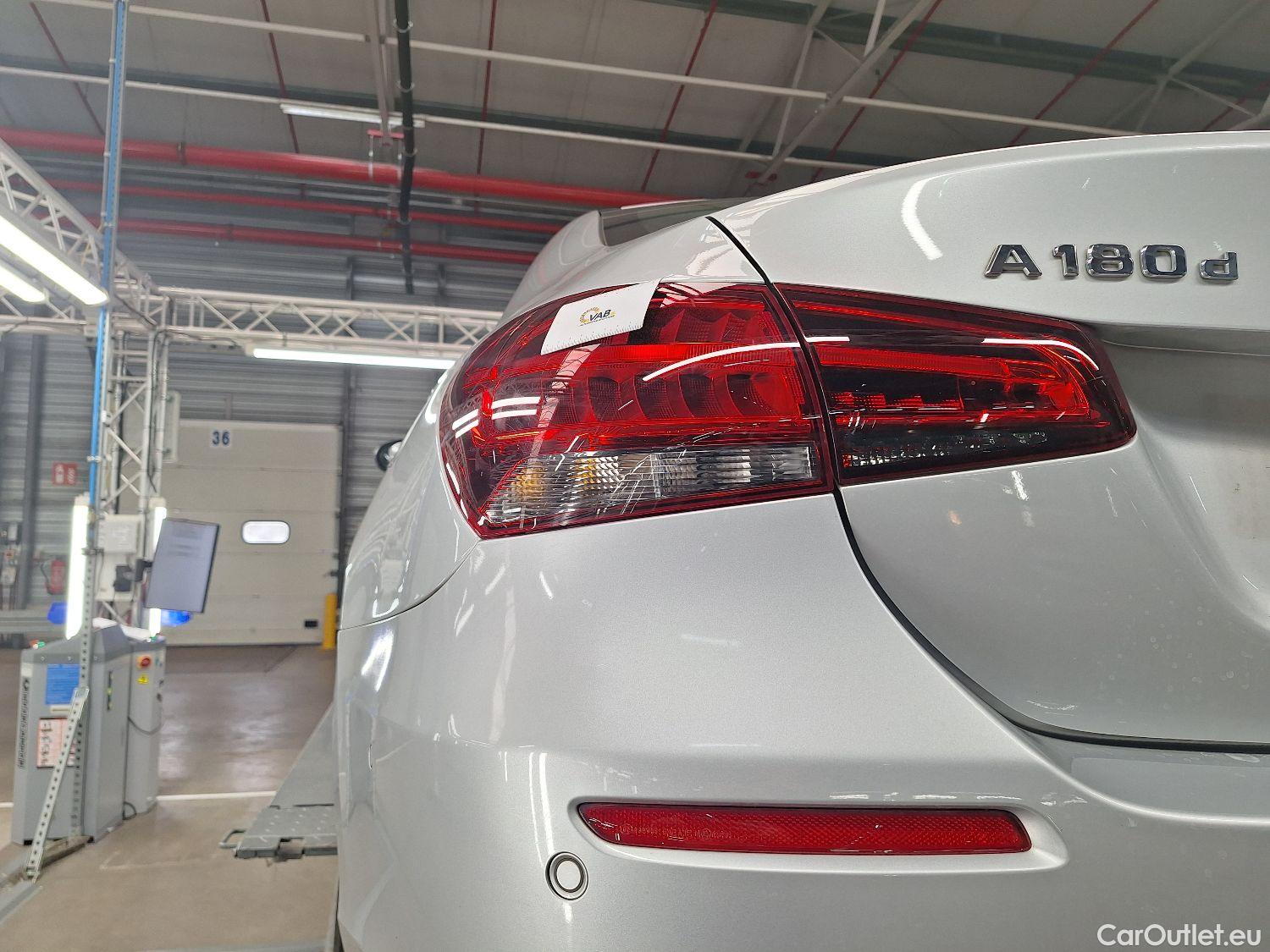  Mercedes  A-Klasse Mercedes, A-Class Berline '18, Mercedes-Benz  Limousine A 180d Business S #58