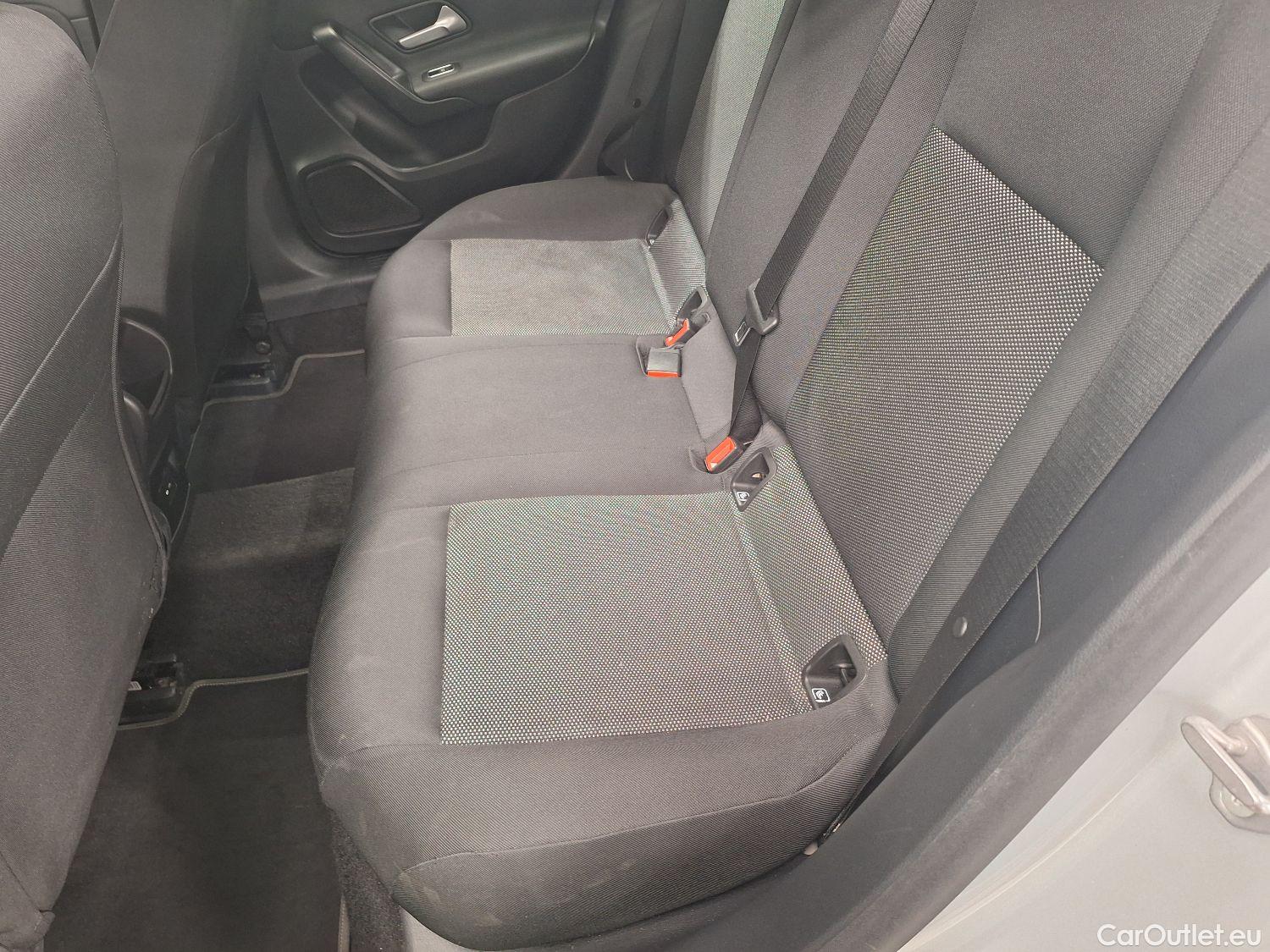  Mercedes  A-Klasse Mercedes, A-Class Berline '18, Mercedes-Benz  Limousine A 180d Business S #16