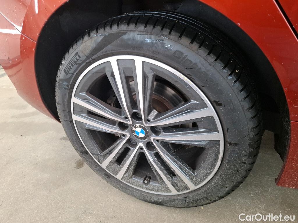  Bmw  Serie 1 BMW Série 1 / 2019 / 5P / Berline 1.5 116D DKG7 Business Design (Ex 668K) #7