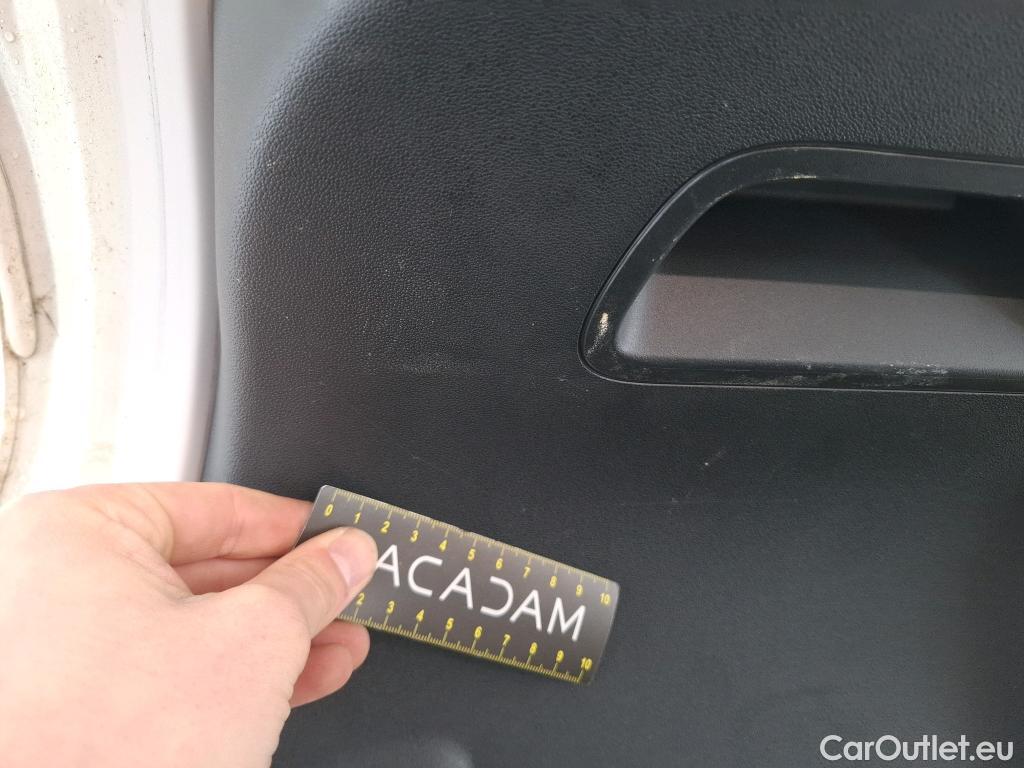  Citroen  C3  Shine Business 1.2 PureTech 110CV BVM6 E6d #8