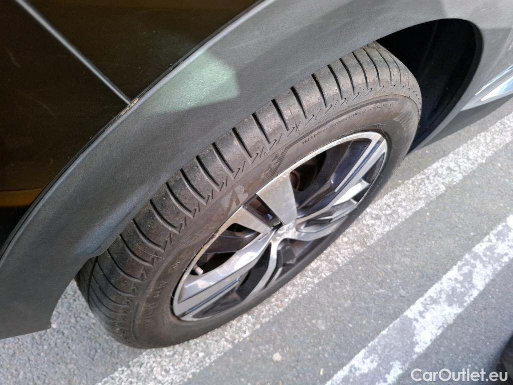  Peugeot  3008  Allure Business 1.2 PureTech 130CV BVA8 E6d #6