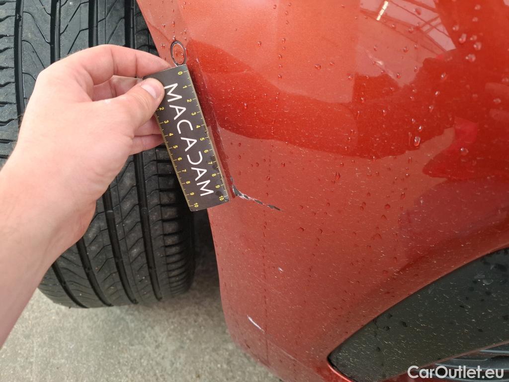  Bmw  Serie 1 BMW Série 1 / 2019 / 5P / Berline 1.5 116D DKG7 Business Design (Ex 668K) #13