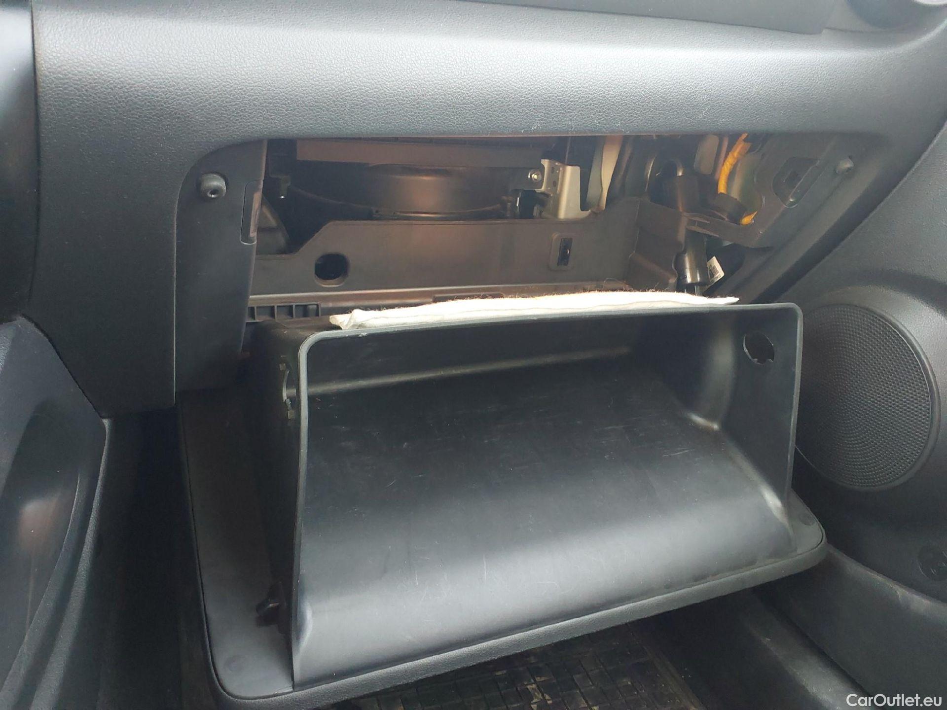  Hyundai  Konna HYUNDAI Kona  todoterreno 1.6 CRDI 136CV 48V Maxx 4X2 #1