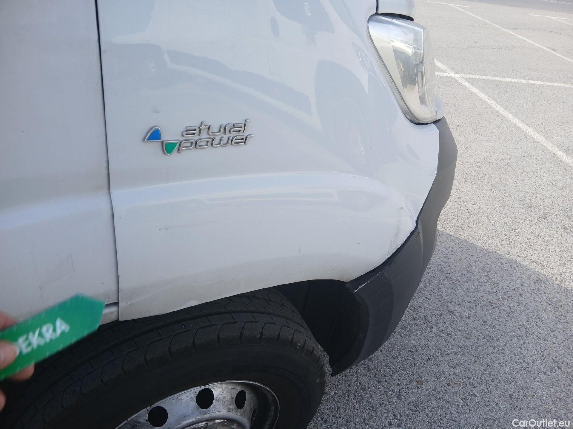  Fiat  Ducato FIAT  / 2014 / 4P / furgón Furgón 35 Medio 100kW Natural Power #66