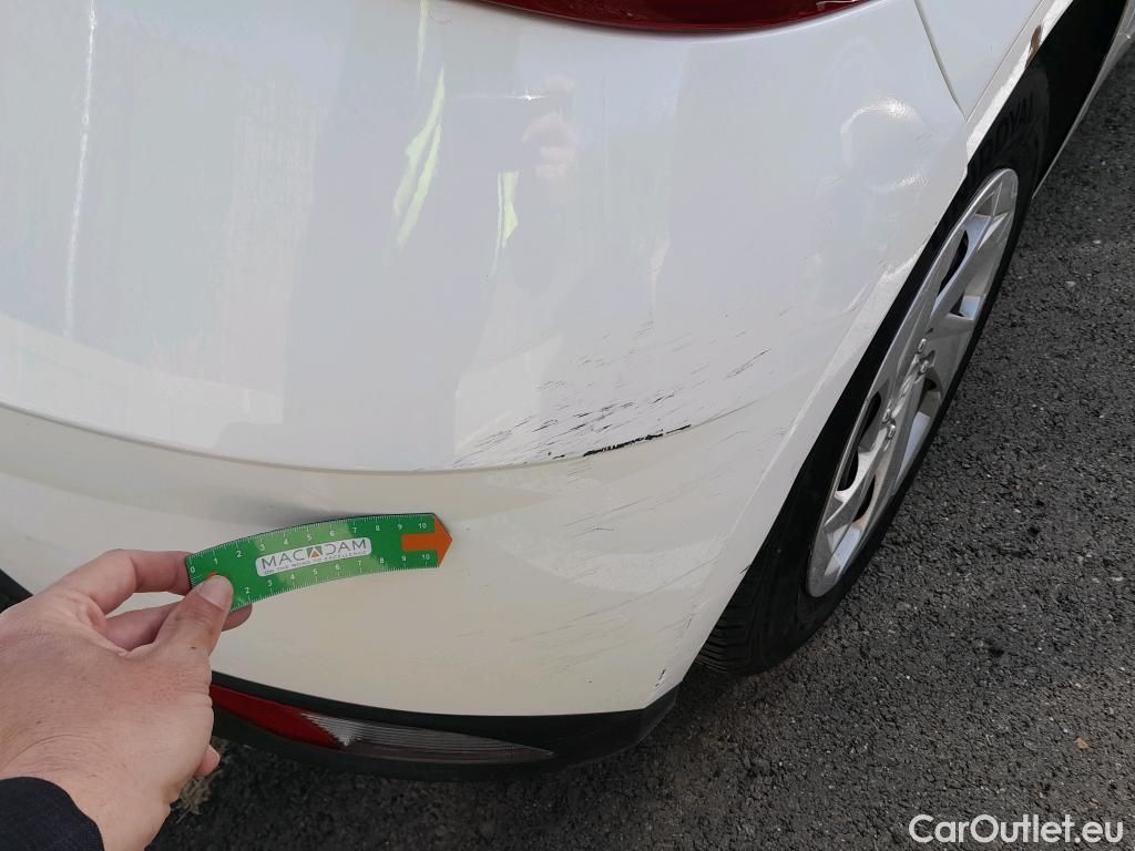  Hyundai  i20 HYUNDAI  / 2020 / 5P / berlina con portón 1.0 TGDI 74kW (100CV) 48V Essence #34