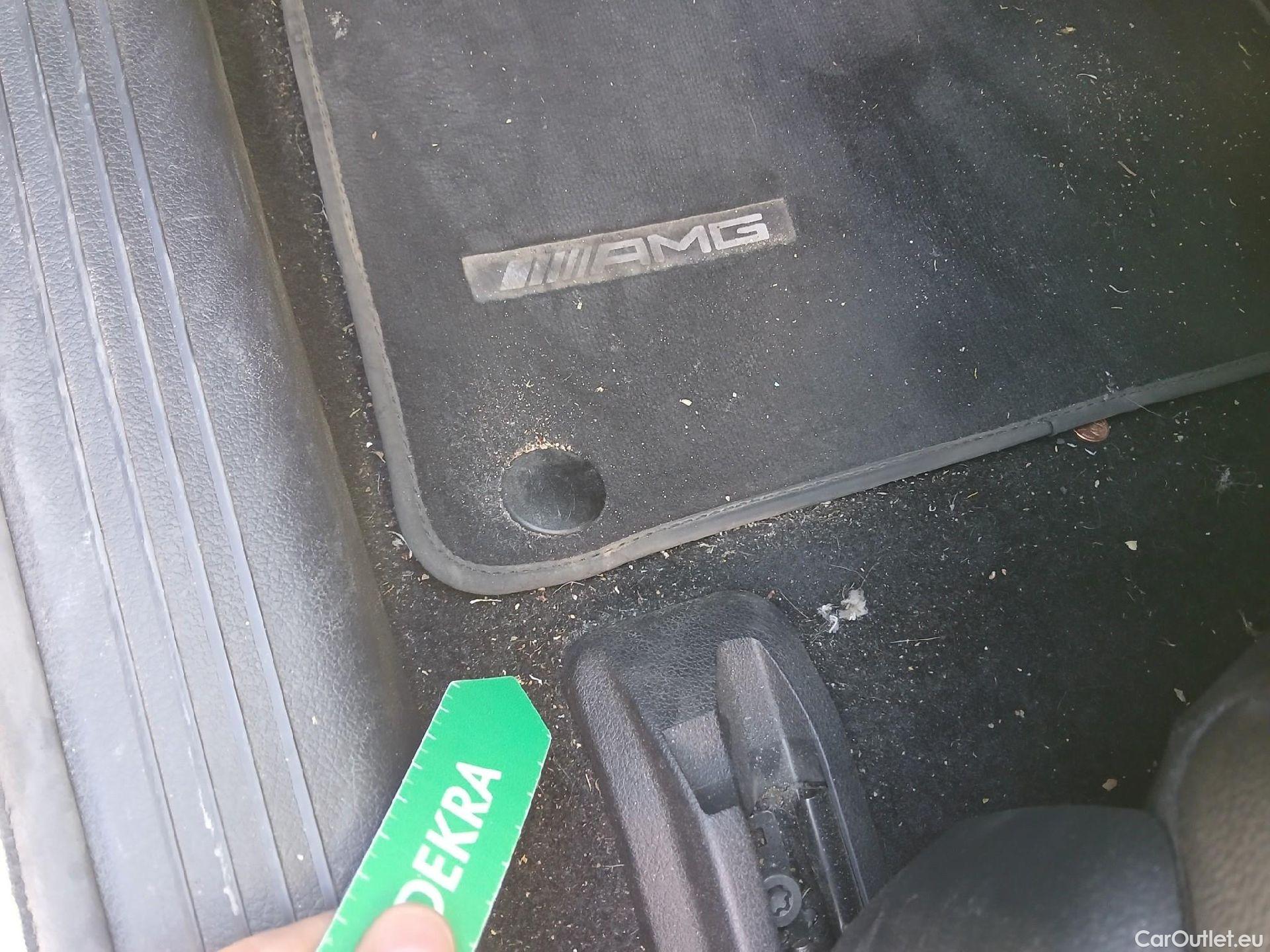  Mercedes  A-Klasse MERCEDES-BENZ Clase A berlina con portón A 250 e 220 CV 11 kWh #Opcionales 5800€# #3