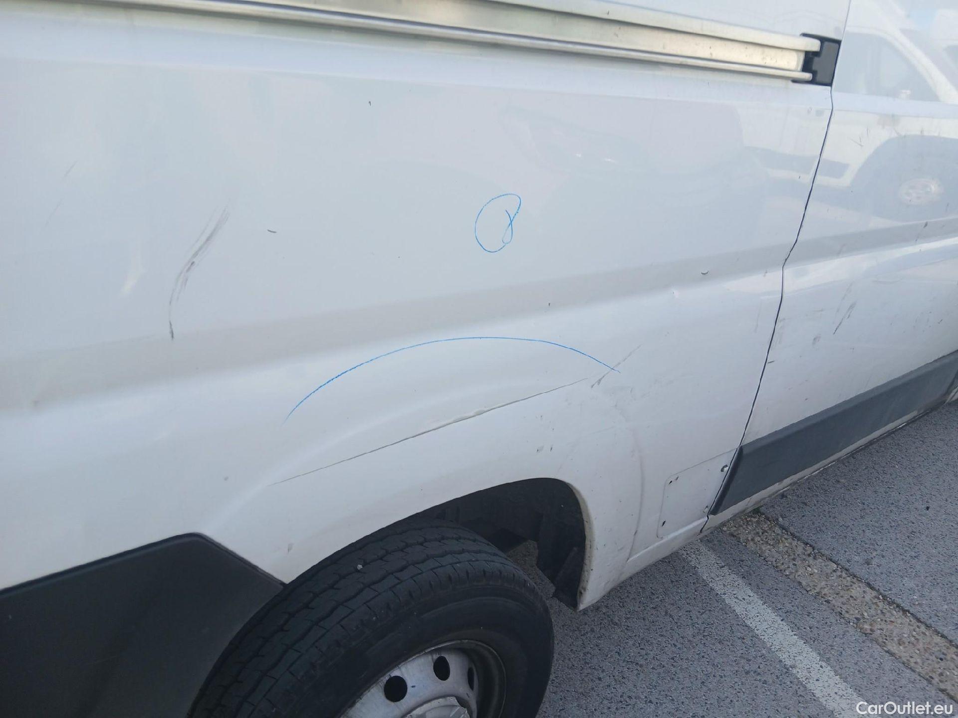  Fiat  Ducato FIAT  / 2014 / 4P / furgón Furgón 35 Medio 100kW Natural Power #56