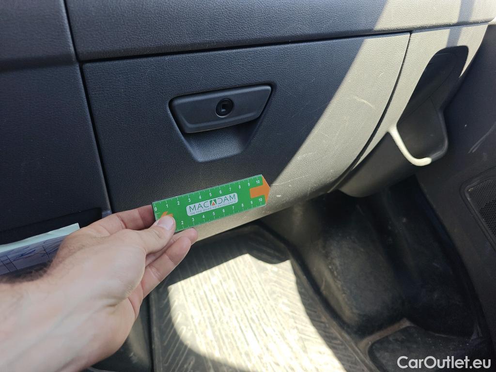  Ford  Transit FORD  / 2013 / 4P / furgón 350 96kW L4H3 Van Trend RWD #27