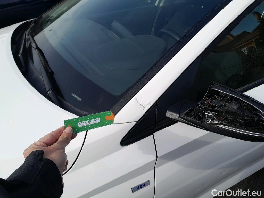  Hyundai  i20 HYUNDAI  / 2020 / 5P / berlina con portón 1.0 TGDI 74kW (100CV) 48V Essence #16