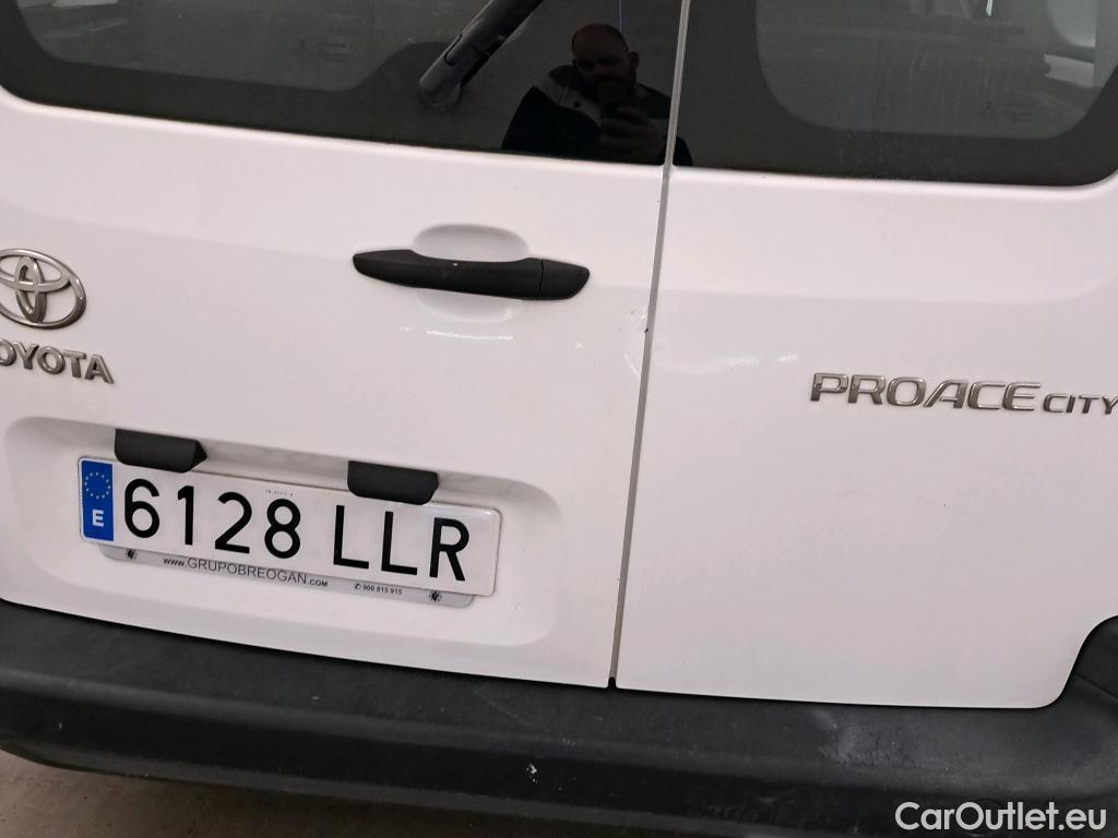  Toyota  Proace TOYOTA  City / 2020 / 4P / combi 1.5D 75kW (100CV) GX L1 (CX) #23
