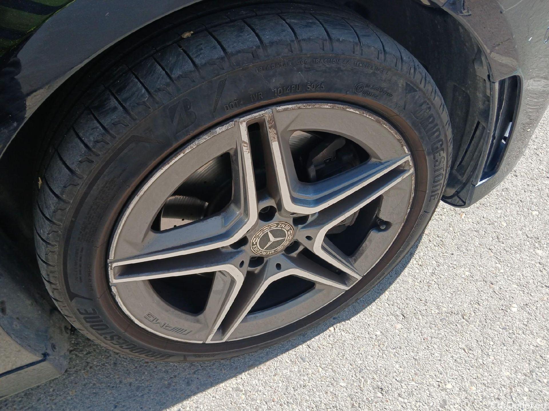  Mercedes  A-Klasse MERCEDES-BENZ Clase A berlina con portón A 250 e 220 CV 11 kWh #Opcionales 5800€# #49