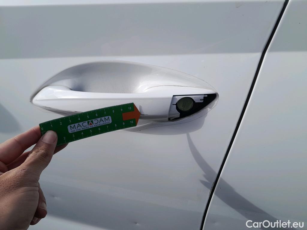  Hyundai  i20 HYUNDAI  / 2020 / 5P / berlina con portón 1.0 TGDI 74kW (100CV) 48V Essence #7