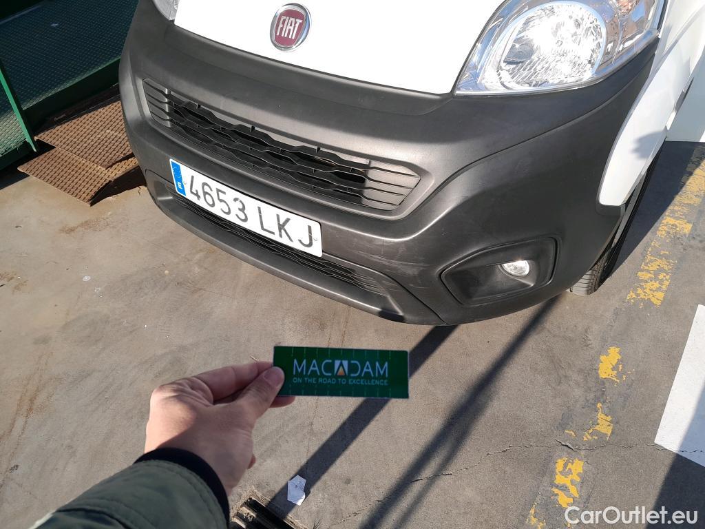  Fiat  Fiorino FIAT  / 2016 / 3P / furgón derivado de turismo Cargo Base 1.4 Natural Power 51kW (70CV) ** #16