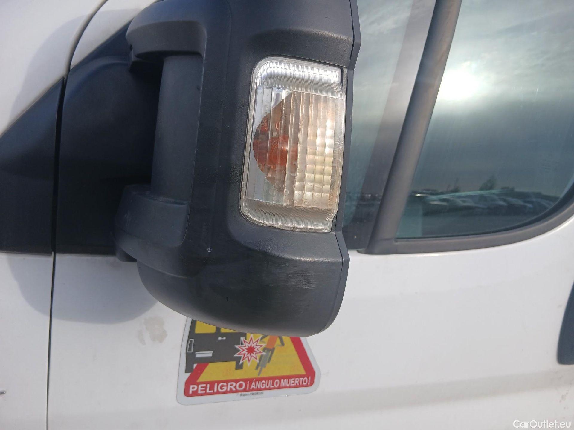  Fiat  Ducato FIAT  / 2014 / 4P / furgón Furgón 35 Medio 100kW Natural Power #25