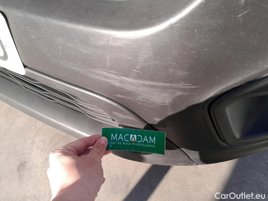  Fiat  Fiorino FIAT  / 2016 / 3P / furgón derivado de turismo Cargo Base 1.4 Natural Power 51kW (70CV) ** #17