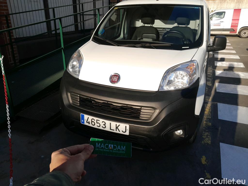  Fiat  Fiorino FIAT  / 2016 / 3P / furgón derivado de turismo Cargo Base 1.4 Natural Power 51kW (70CV) ** #26