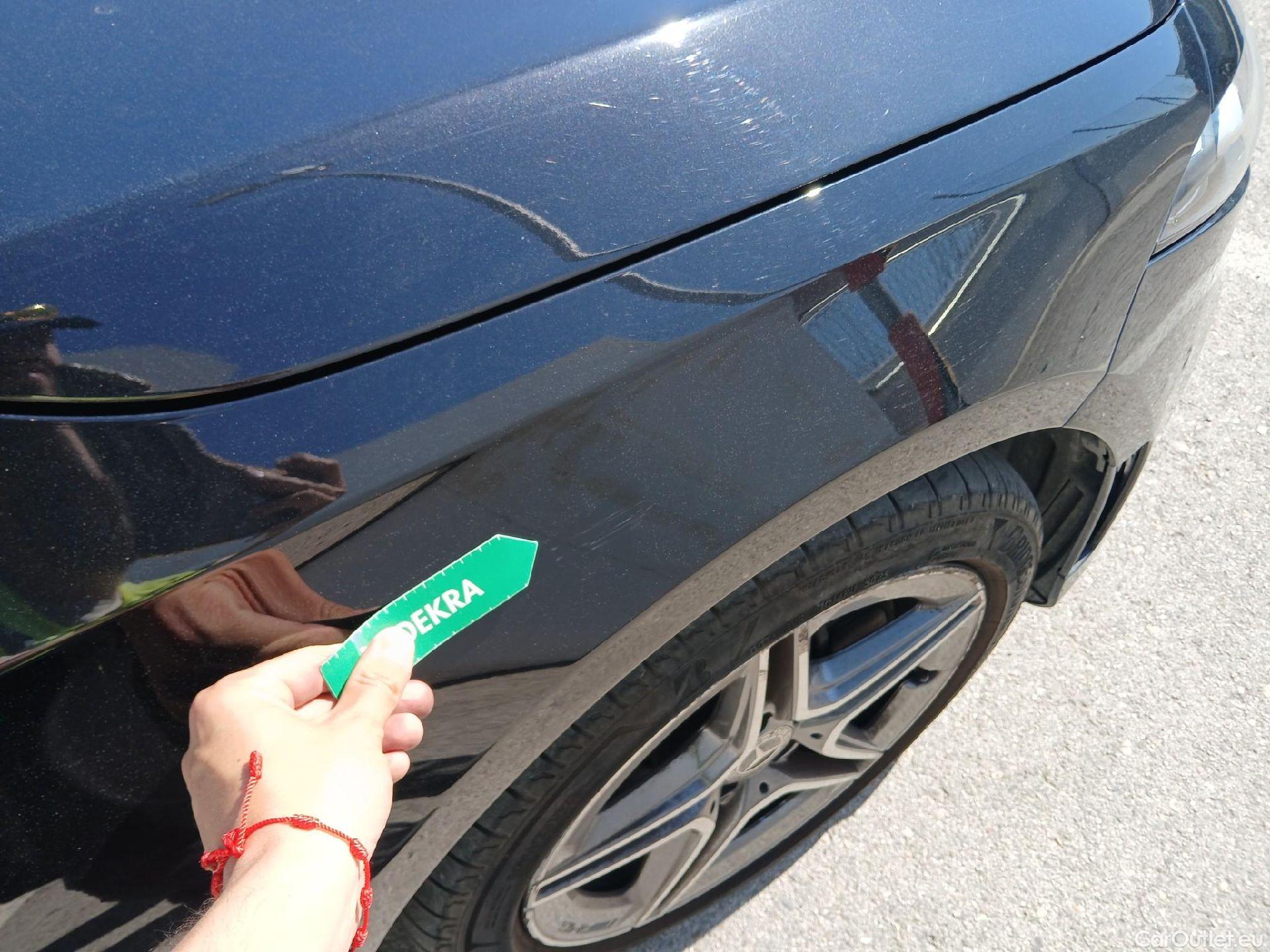  Mercedes  A-Klasse MERCEDES-BENZ Clase A berlina con portón A 250 e 220 CV 11 kWh #Opcionales 5800€# #52