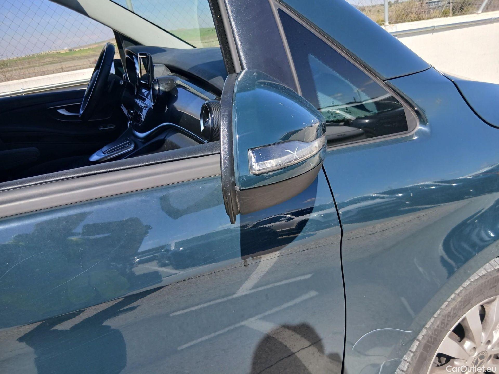  Mercedes  V-Klasse MERCEDES-BENZ Clase V / 2014 / 4P / monovolumen 220 d Clase V Compacto #18