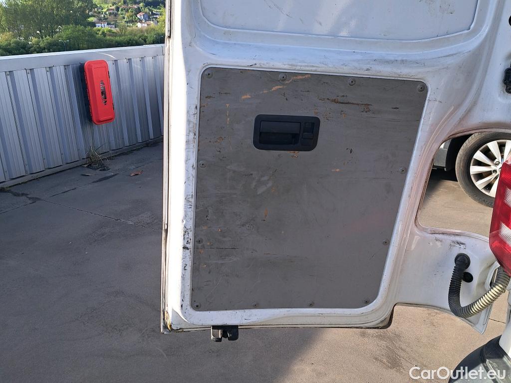  Volkswagen  Transporter VOLKSWAGEN  / 2015 / 4P / furgón Furgón Corto TN 2.0 TDI 110kW BMT 4Mot #3