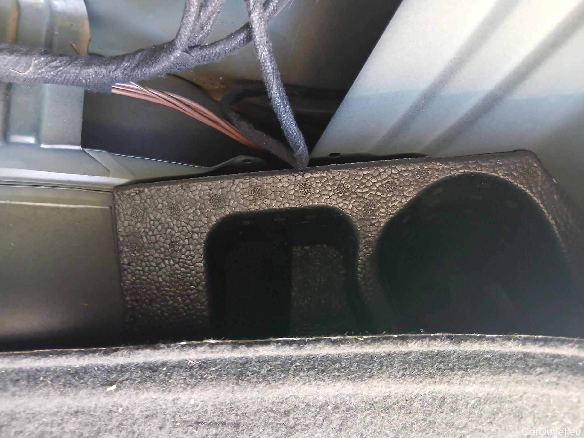  Mercedes  V-Klasse MERCEDES-BENZ Clase V / 2014 / 4P / monovolumen 220 d Clase V Compacto #28