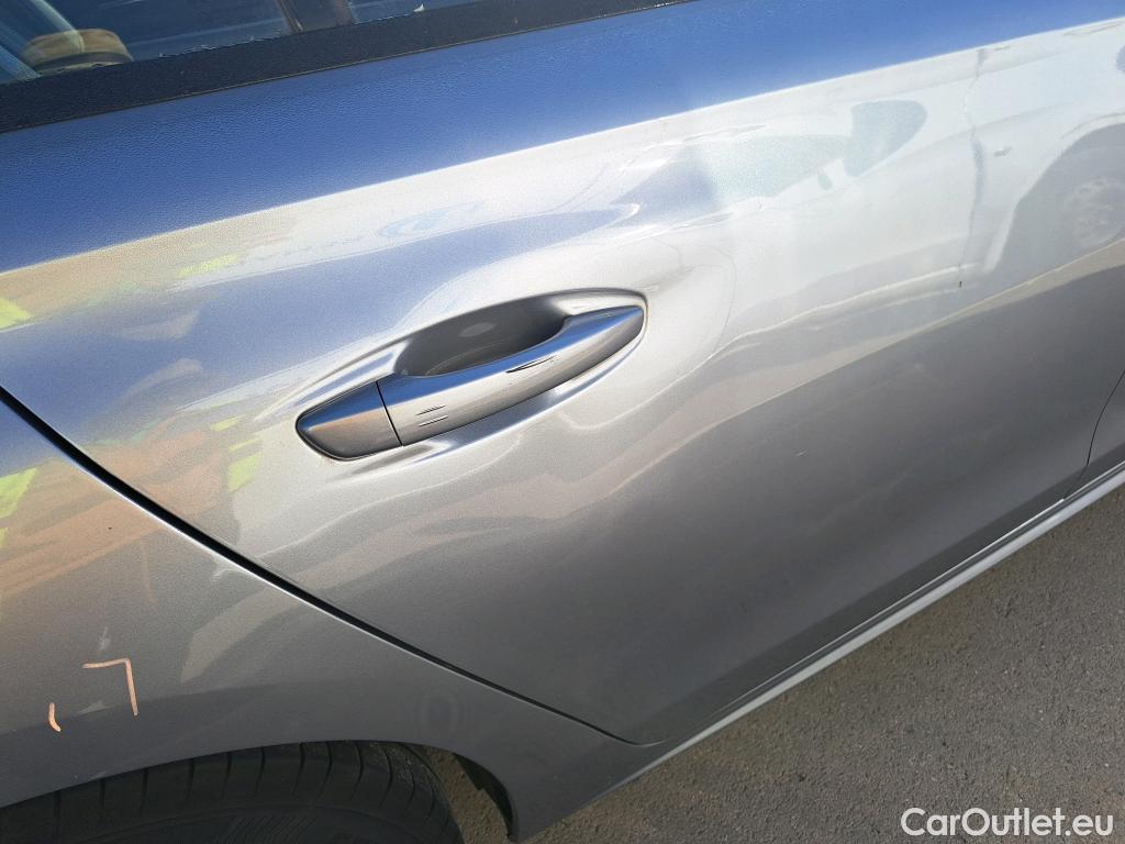  Peugeot  508 PEUGEOT  / 2018 / 5P / berlina con portón 5P Active Pack BlueHDi 130 S&S EAT8 (AC2) #39