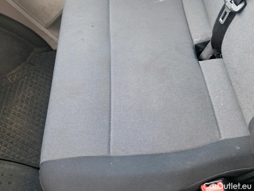  Volkswagen  Transporter VOLKSWAGEN  / 2015 / 4P / furgón Furgón Corto TN 2.0 TDI 110kW BMT 4Mot #24