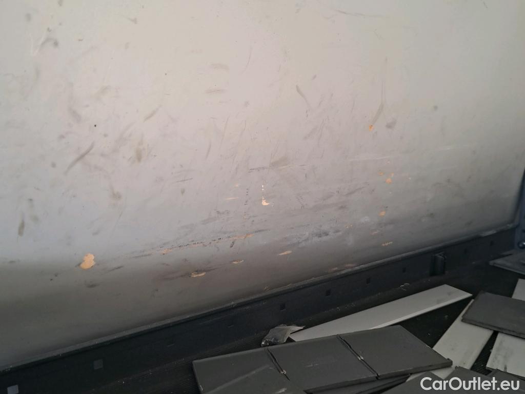  Volkswagen  Transporter VOLKSWAGEN  / 2015 / 4P / furgón Furgón Corto TN 2.0 TDI 110kW BMT 4Mot #26