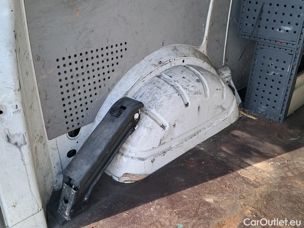  Volkswagen  Transporter VOLKSWAGEN  / 2015 / 4P / furgón Furgón Corto TN 2.0 TDI 110kW BMT 4Mot #1