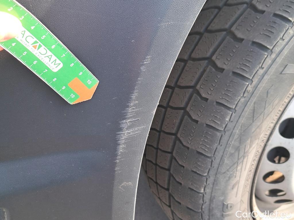  Volkswagen  Transporter VOLKSWAGEN  / 2015 / 4P / furgón Furgón Corto TN 2.0 TDI 110kW BMT 4Mot #29