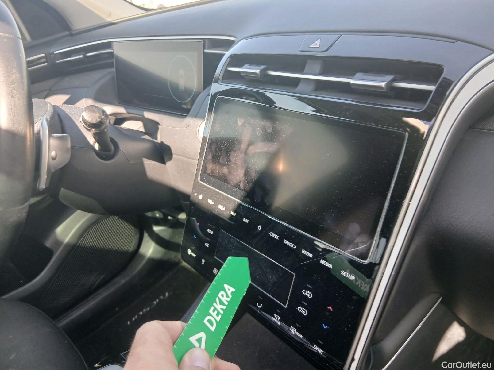  Hyundai  Tucson HYUNDAI  / 2020 / 5P / todoterreno 1.6 TGDI 110kW (150CV) 48V Tecno Sky DCT #18