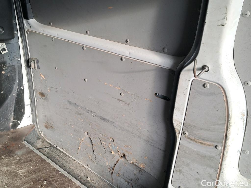  Volkswagen  Transporter VOLKSWAGEN  / 2015 / 4P / furgón Furgón Corto TN 2.0 TDI 110kW BMT 4Mot #15