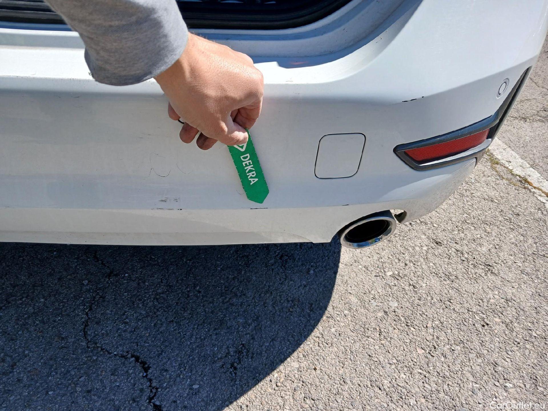  Bmw  Serie 3 BMW  / 2019 / 5P / familiar 320d Auto.Touring #7