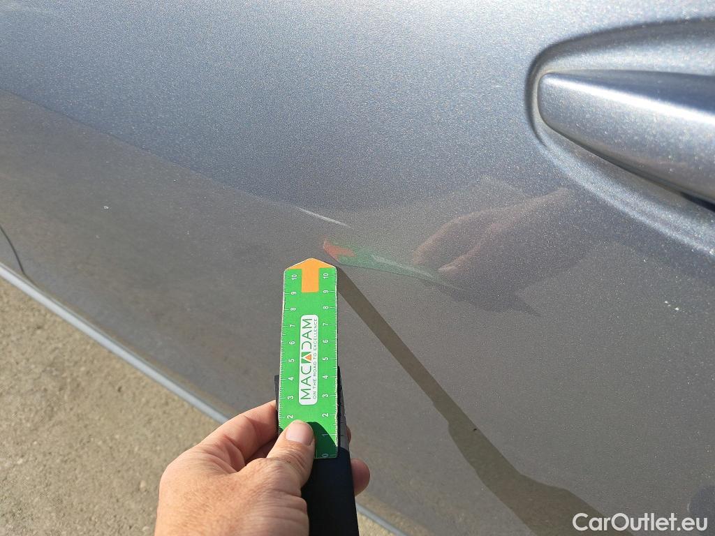  Peugeot  508 PEUGEOT  / 2018 / 5P / berlina con portón 5P Active Pack BlueHDi 130 S&S EAT8 (AC2) #34