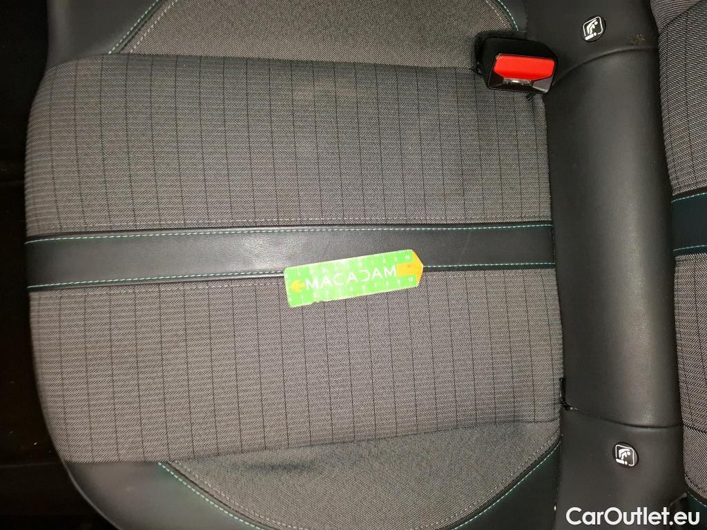  Peugeot  2008  Allure Business 1.5 HDi 130CV BVA8 E6d #48