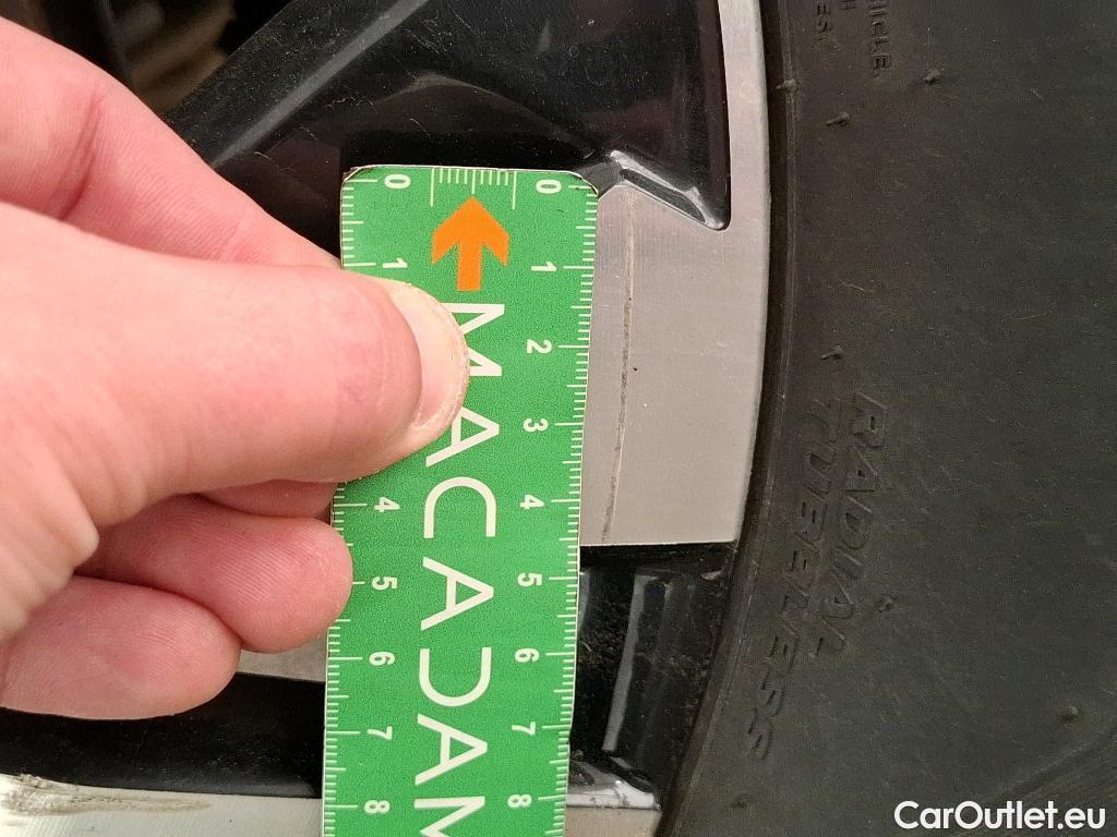  Peugeot  2008  Allure Business 1.5 HDi 130CV BVA8 E6d #34