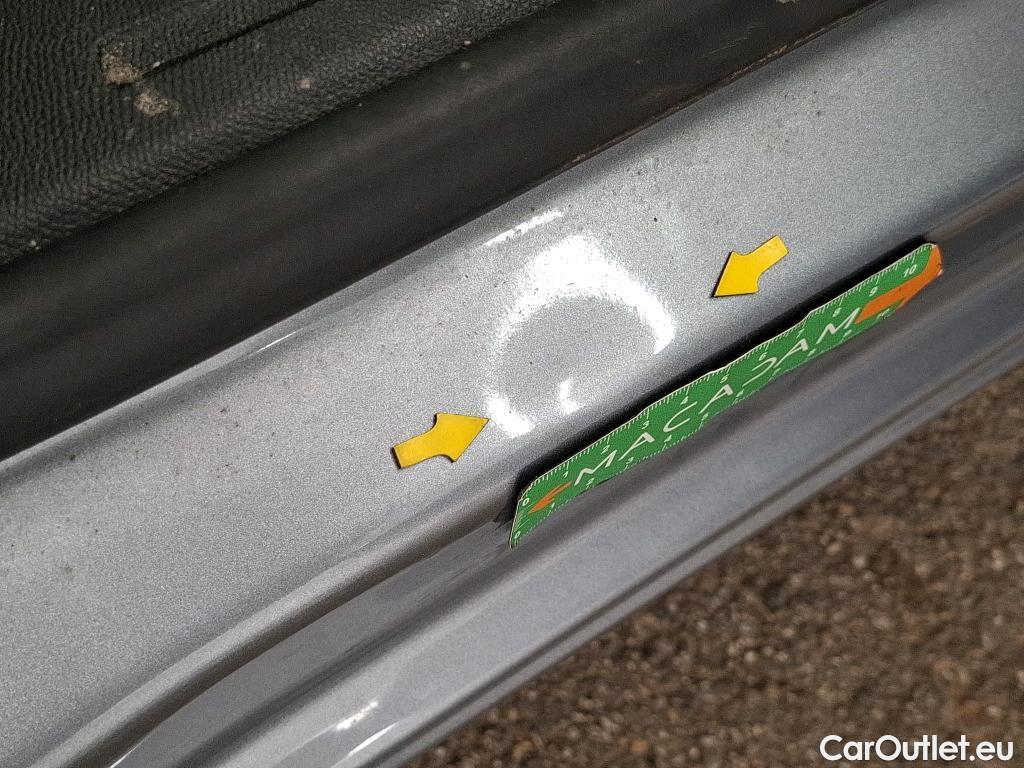  Peugeot  2008  Allure Business 1.5 HDi 130CV BVA8 E6d #20