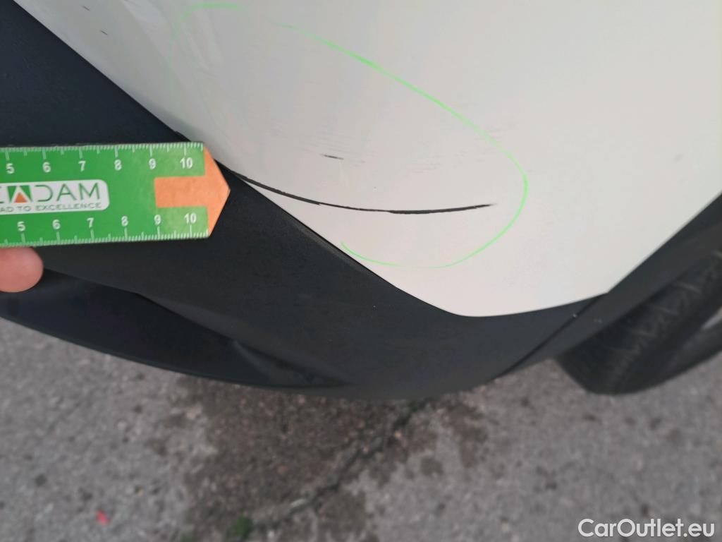  Peugeot  2008 PEUGEOT  / 2019 / 5P / todoterreno Allure BlueHDI 81kW (110CV) #7