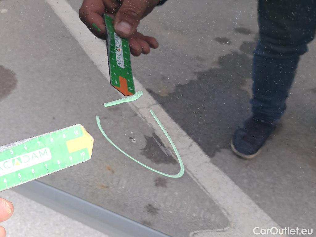  Peugeot  2008 PEUGEOT  / 2019 / 5P / todoterreno Active BlueHDI 81kW (110CV) #10