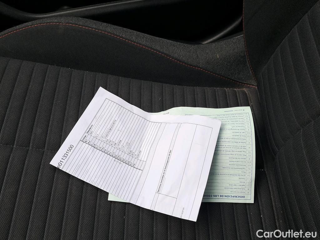  Peugeot  2008 PEUGEOT  / 2019 / 5P / todoterreno Active BlueHDI 81kW (110CV) #2