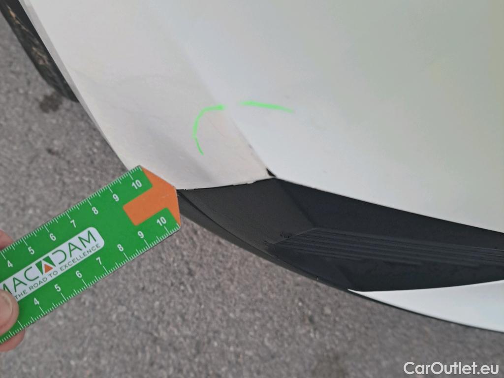  Peugeot  2008 PEUGEOT  / 2019 / 5P / todoterreno Allure BlueHDI 81kW (110CV) #30